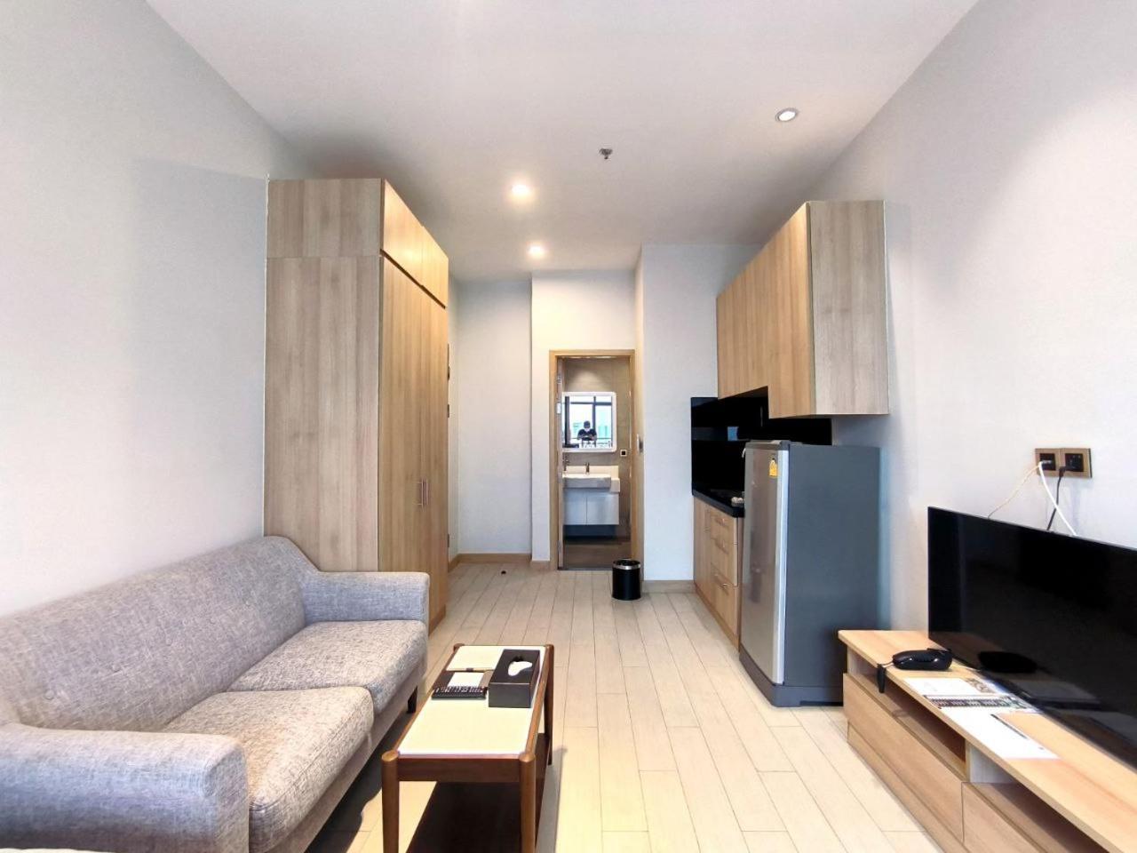 The View Serviced Residence 豪景日式酒店公寓 Phnom Penh Exteriör bild