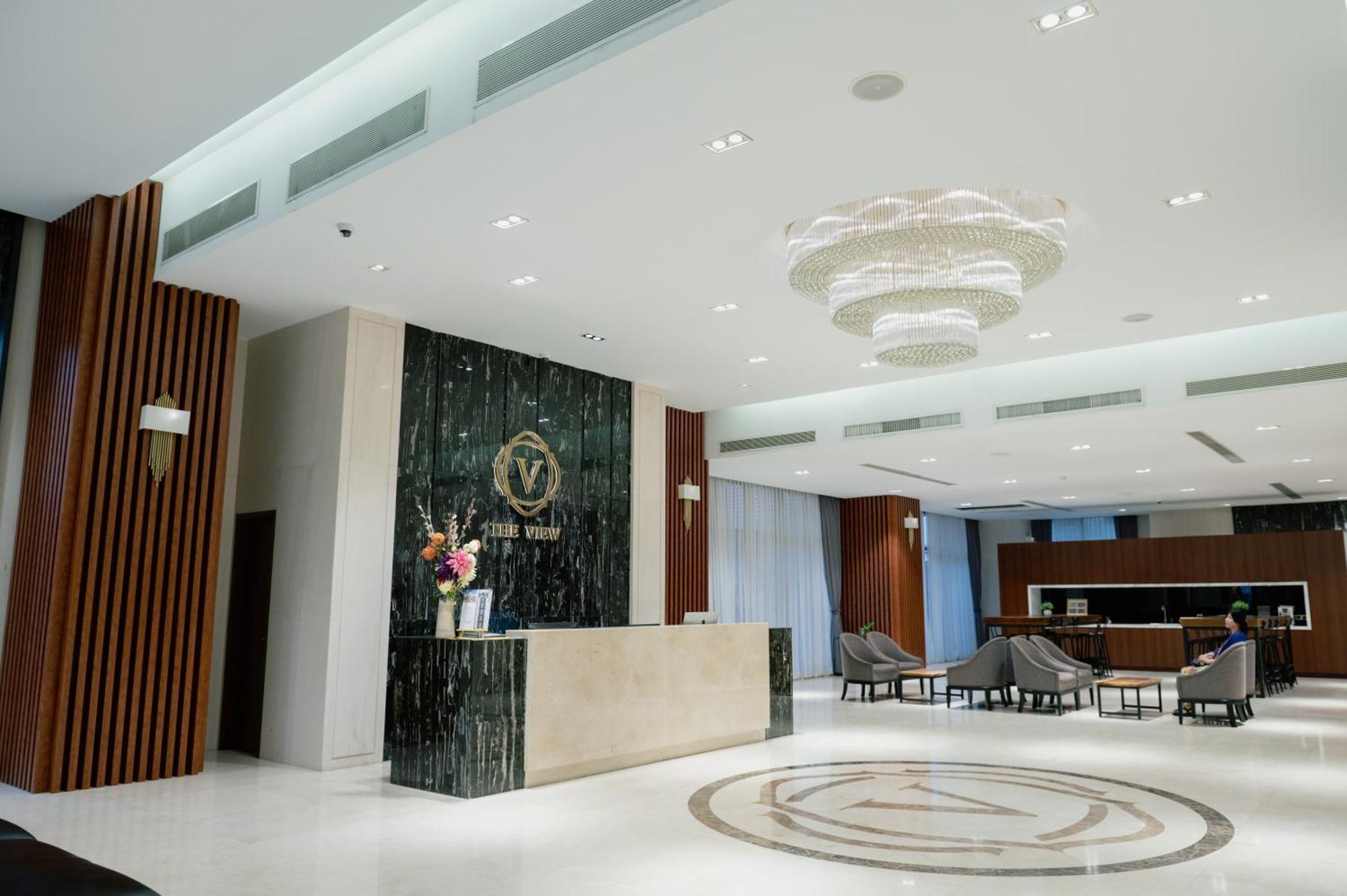 The View Serviced Residence 豪景日式酒店公寓 Phnom Penh Exteriör bild